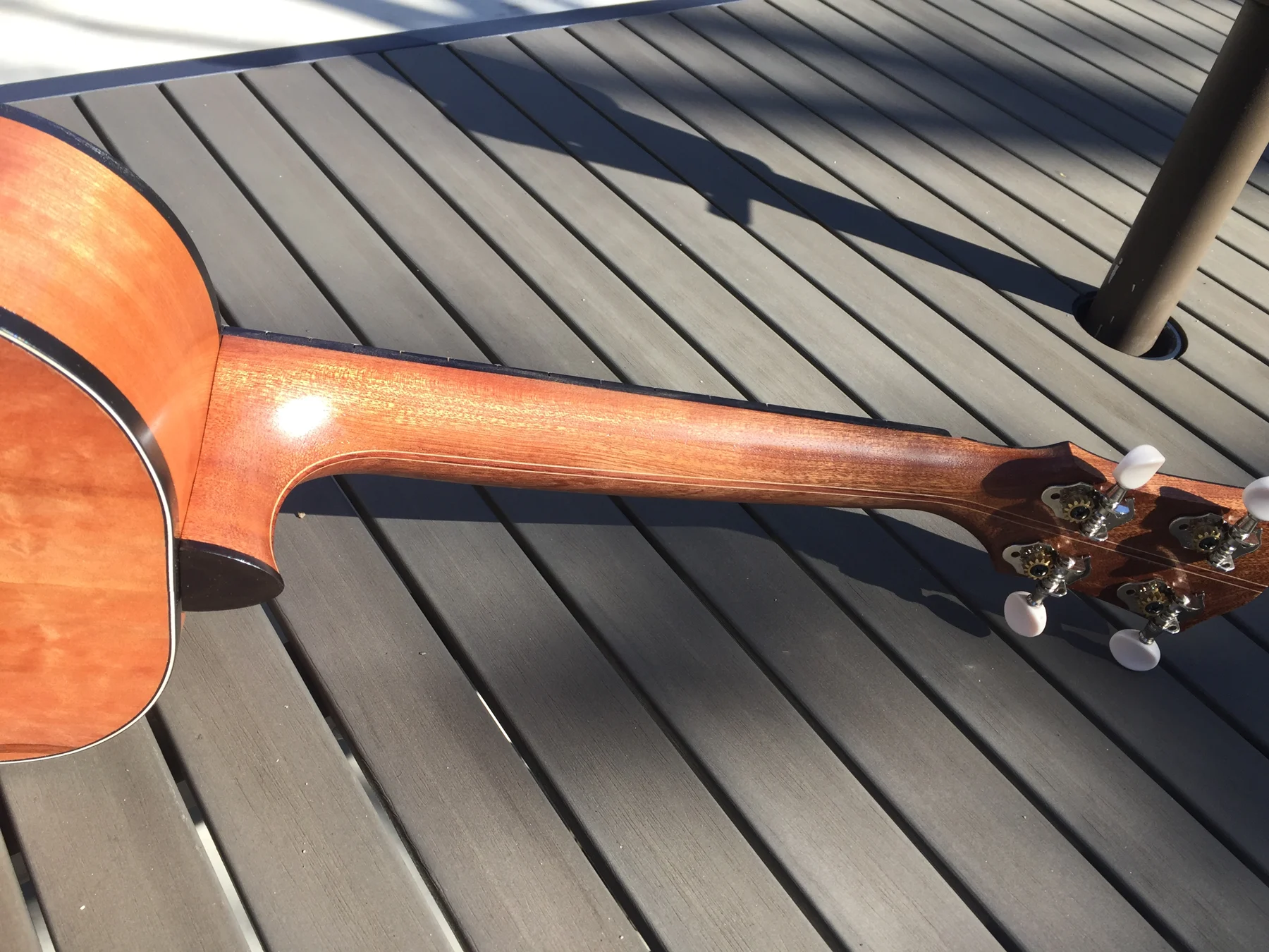 Ukulele — neck profile